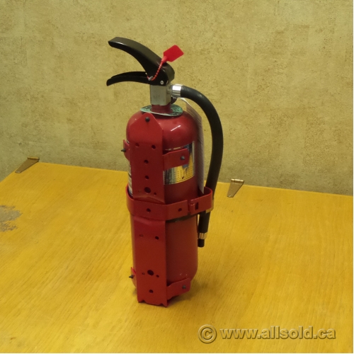 5 LB Multi-Purpose Dry Chemical Fire Extinguisher - Allsold.ca - Buy
